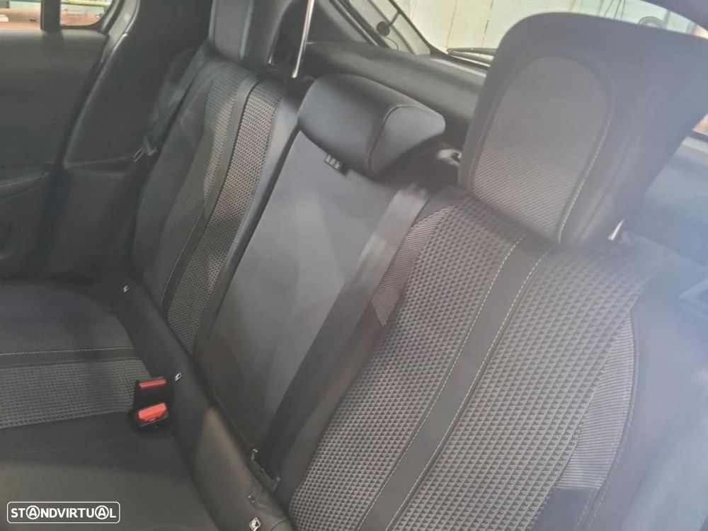 Peugeot 208 1.5 BlueHDi GT - 6