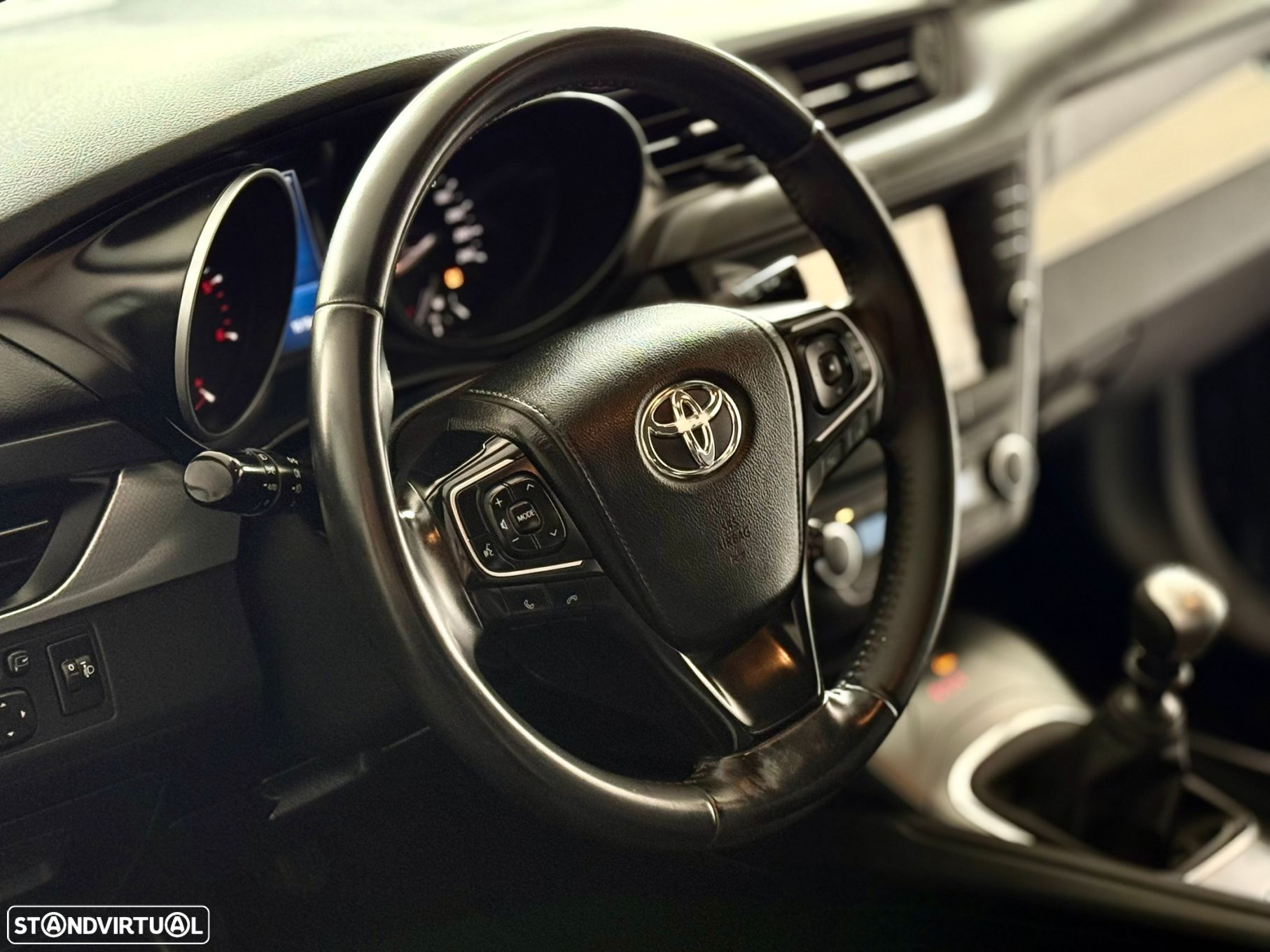 Toyota Avensis Touring Sports 1.6 D-4D Edition-S - 17