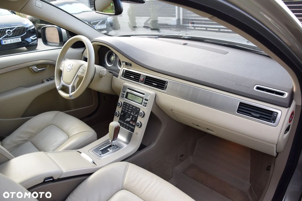 Volvo XC 70 D5 AWD Summum - 30