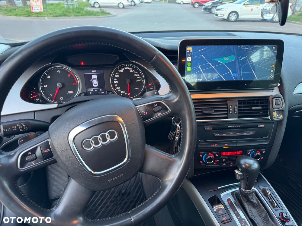 Audi A4 Limousine - 14