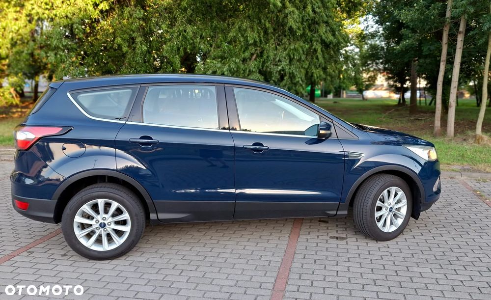 Ford Kuga 1.5 EcoBoost 2x4 Cool & Connect - 1