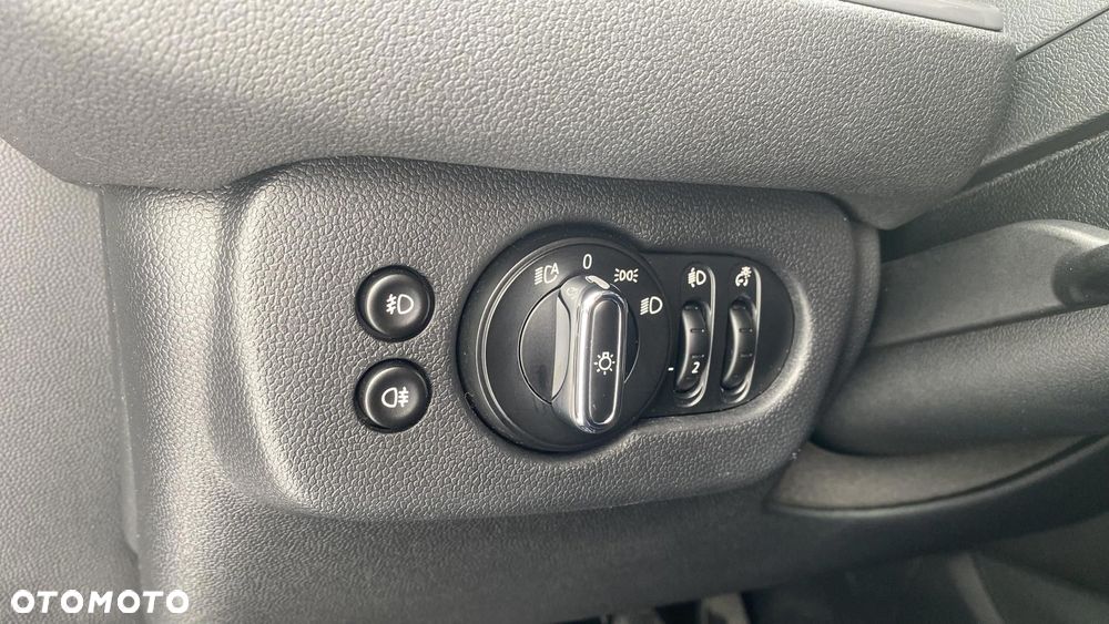 MINI Clubman One - 23