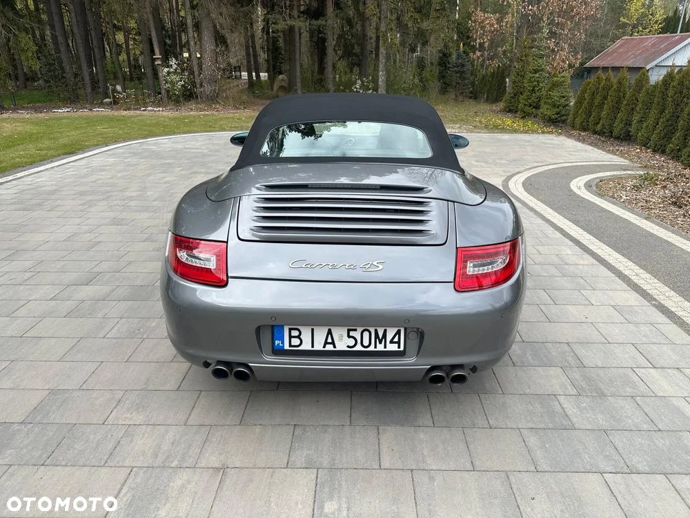 Porsche 911 Carrera 4 S - 5