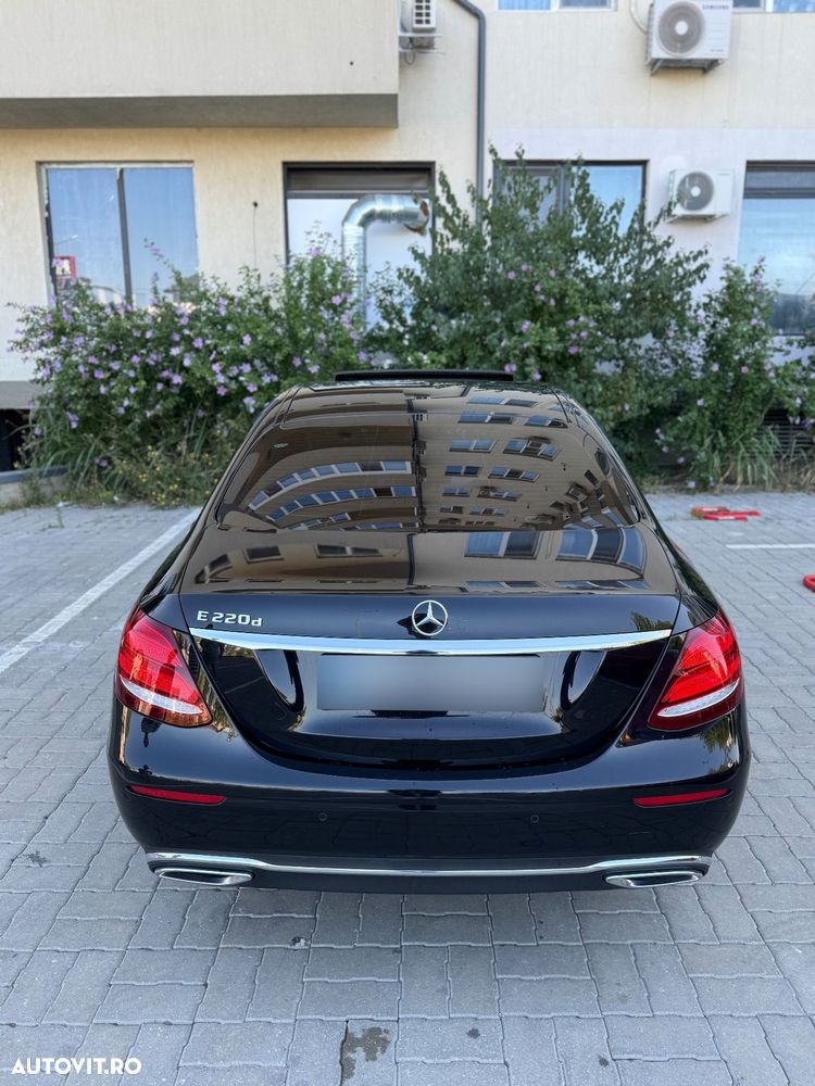 Mercedes-Benz E 220 d 9G-TRONIC - 35