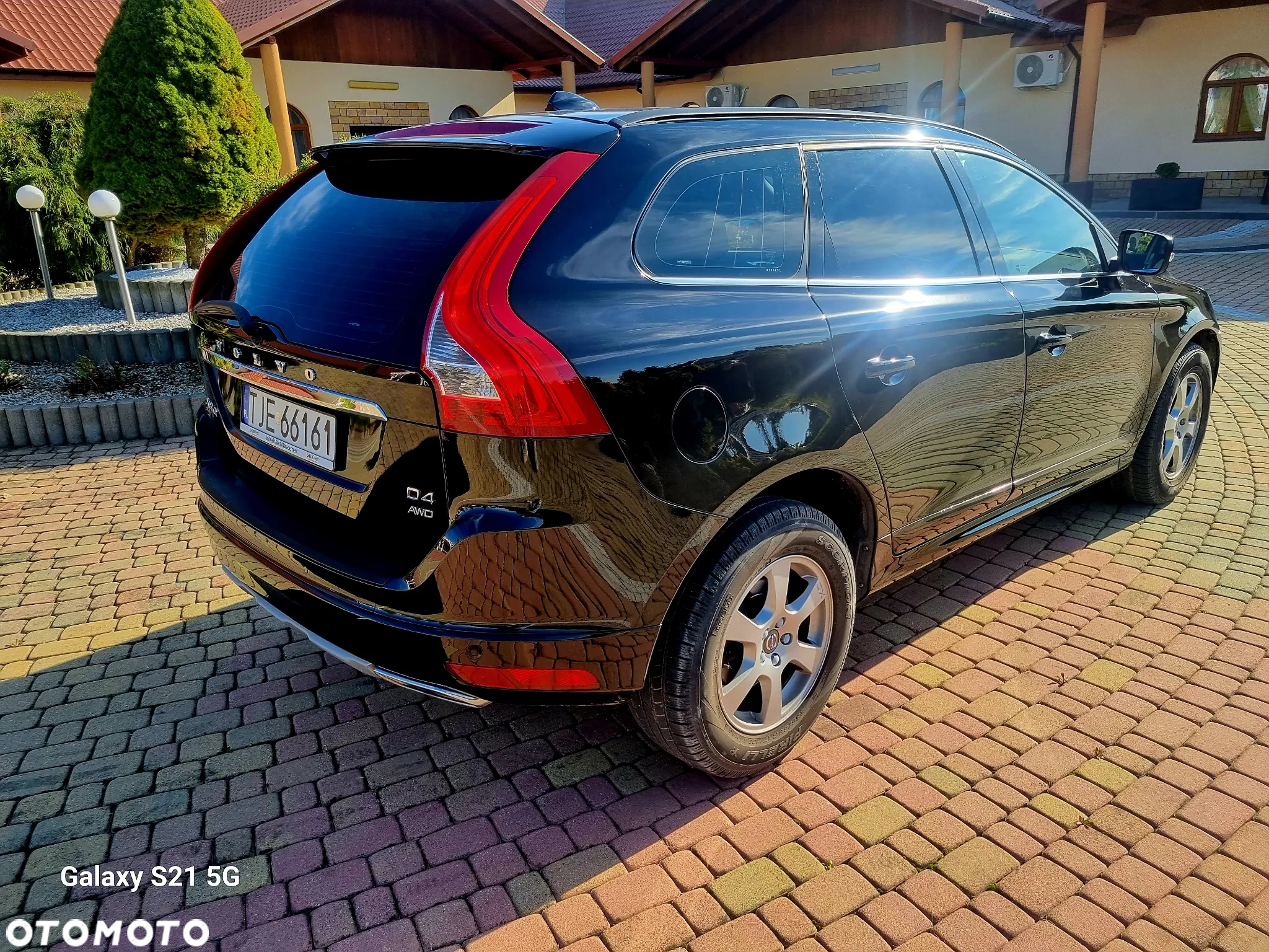 Volvo XC 60 D4 AWD Momentum - 5