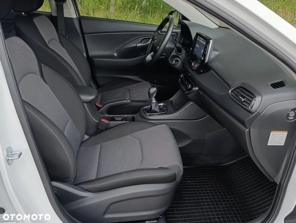 Hyundai i30 1.5 T-GDI 48V Modern - 13