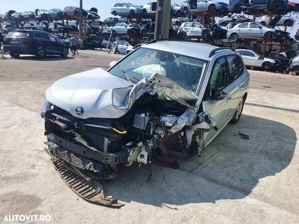 pompa de benzina plutitor carcasa filtru ulei Skoda Kamiq motor 1.0tsi 95cp DKLA Dezmembrez - 2