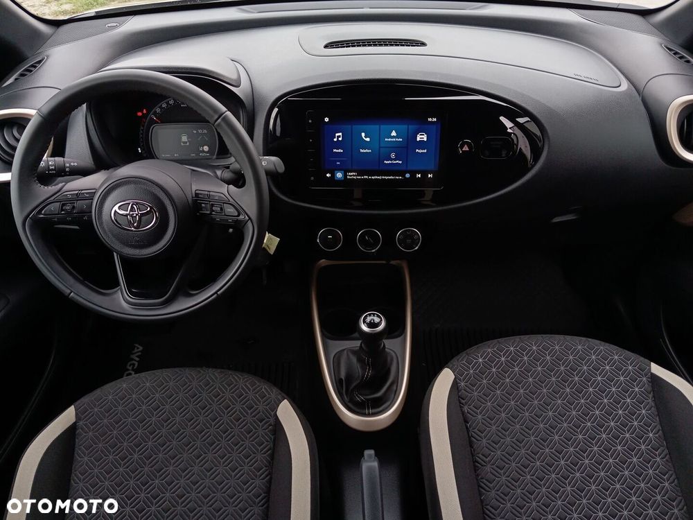 Toyota Aygo X - 6