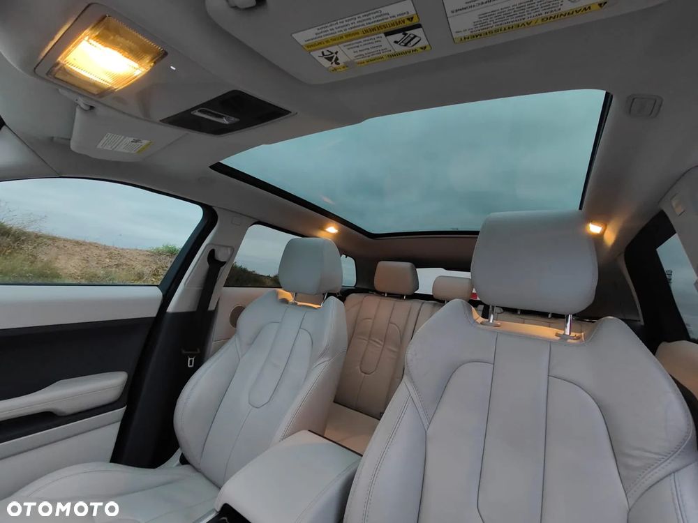 Land Rover Range Rover Evoque - 19