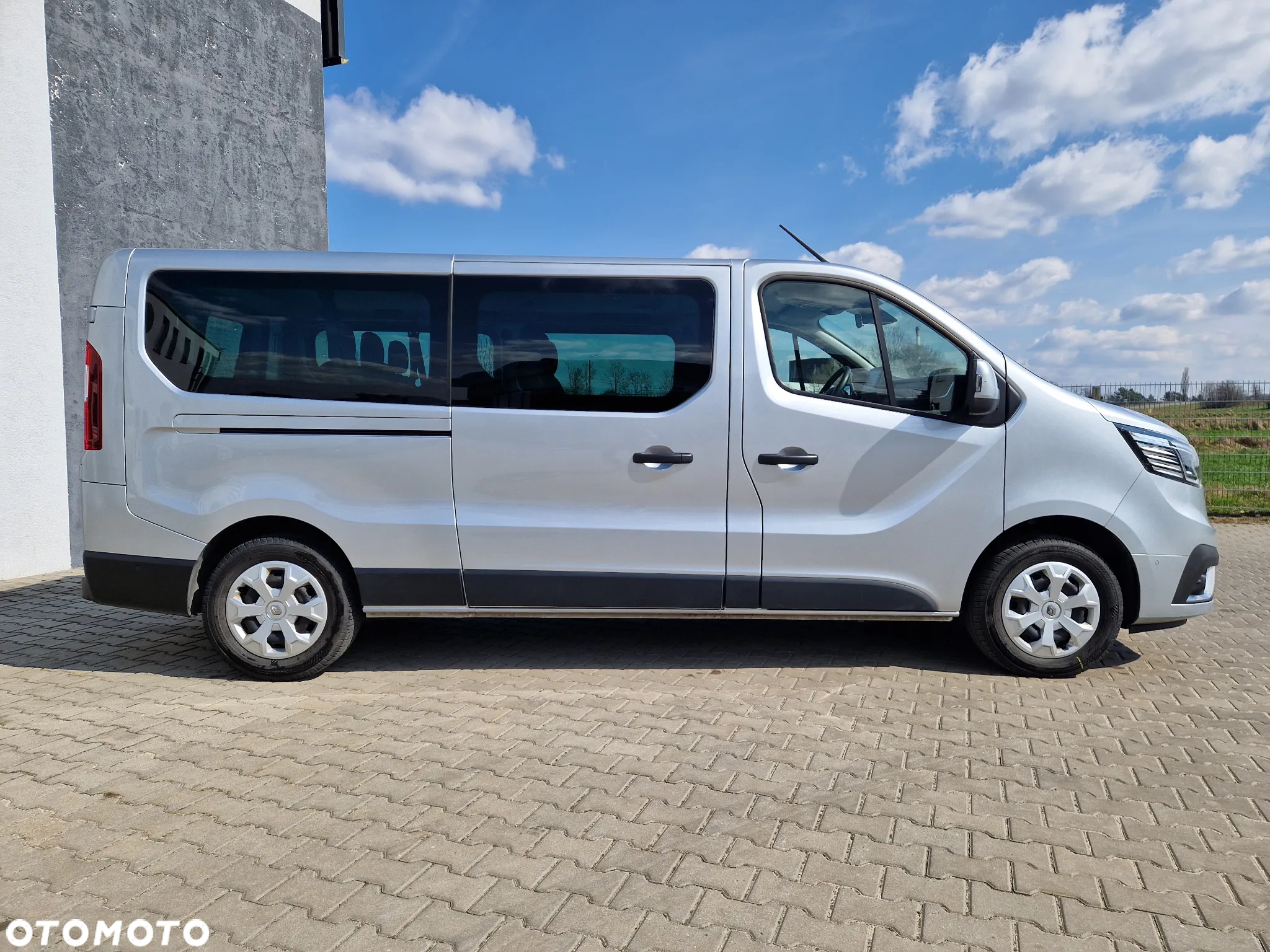 Renault Trafic 2.0 dCi L2H1 HD Extra (bryg.) - 8