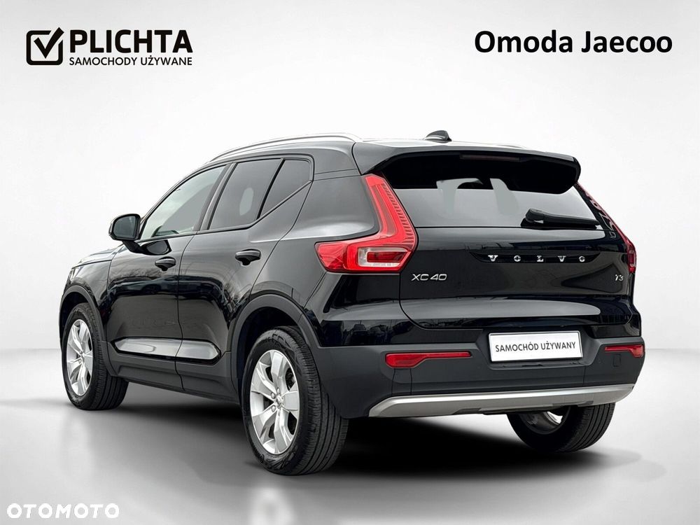 Volvo XC 40 T3 Momentum Pro - 3