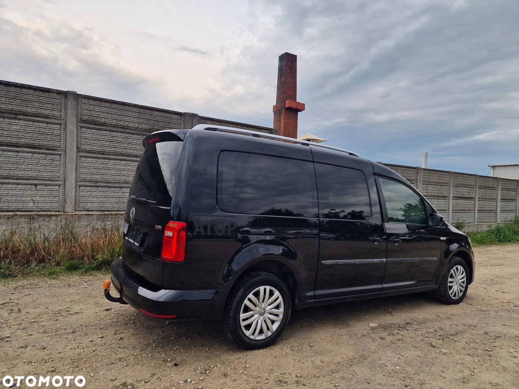 Volkswagen Caddy Maxi 2.0 TDI Comfortline - 26