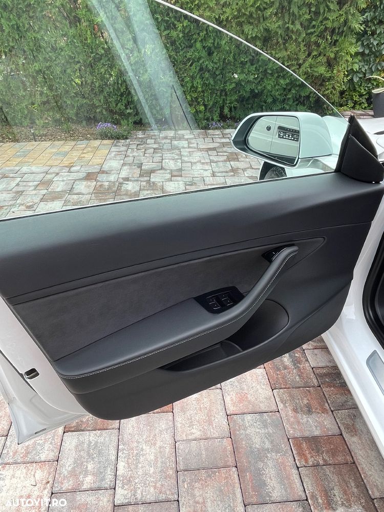 Tesla Model 3 Langstreckenbatterie Allradantrieb Dual Motor - 22