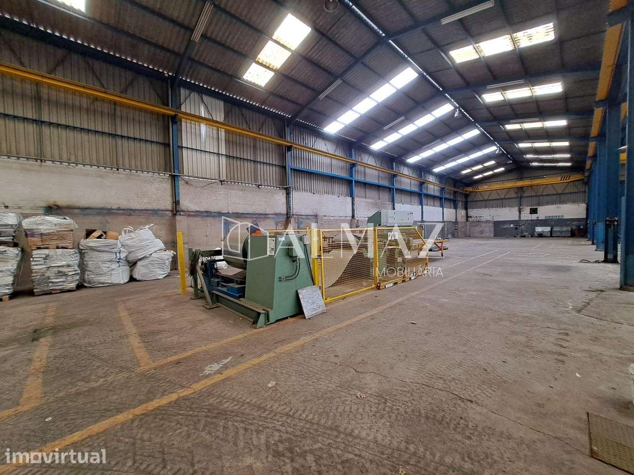 Armazém industrial com 5783 m2 em Vale de Cambra - Grande imagem: 2/8