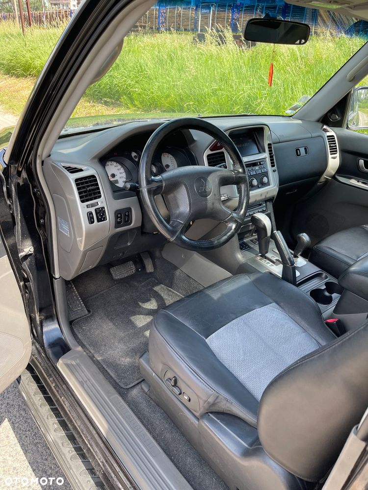 Mitsubishi Pajero 3.2 DID Navi - 13