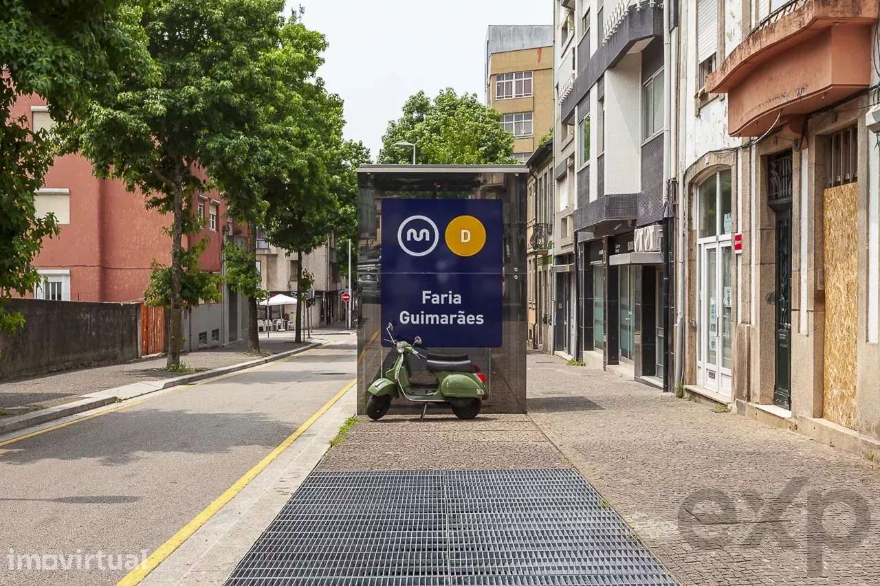 A vida a um passo da Baixa: T1 com terraço no Porto - Grande imagem: 3/16