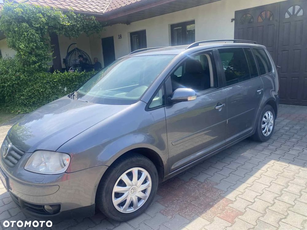 Volkswagen Touran 1.6 Trendline - 1