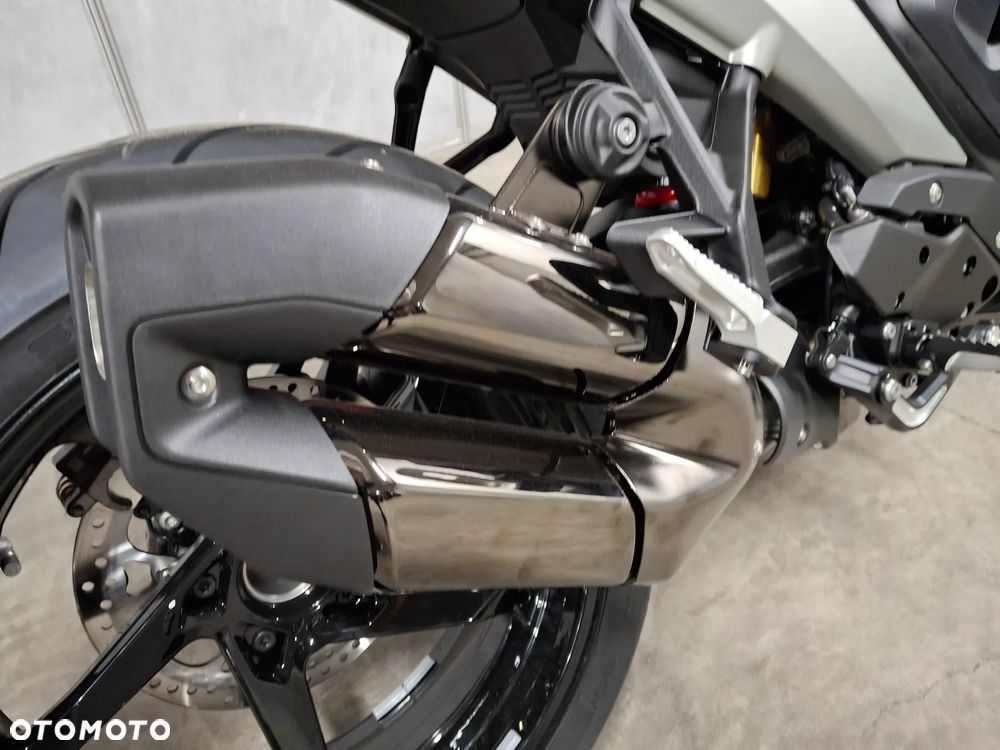 BMW R - 9