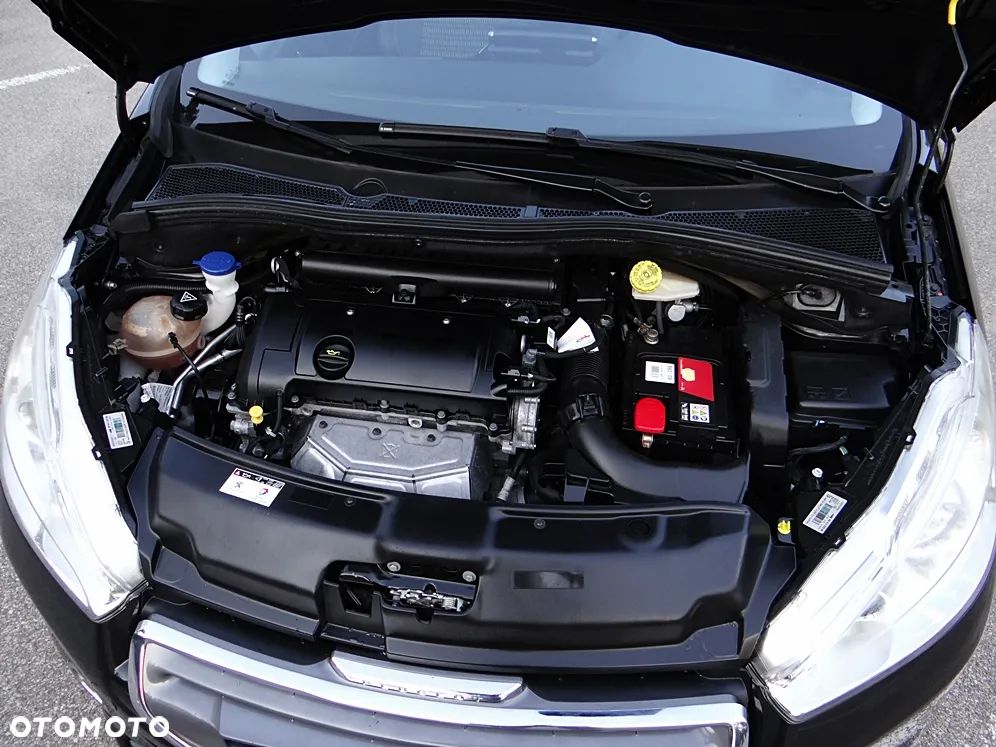 Peugeot 208 120 VTI Intuitive - 26