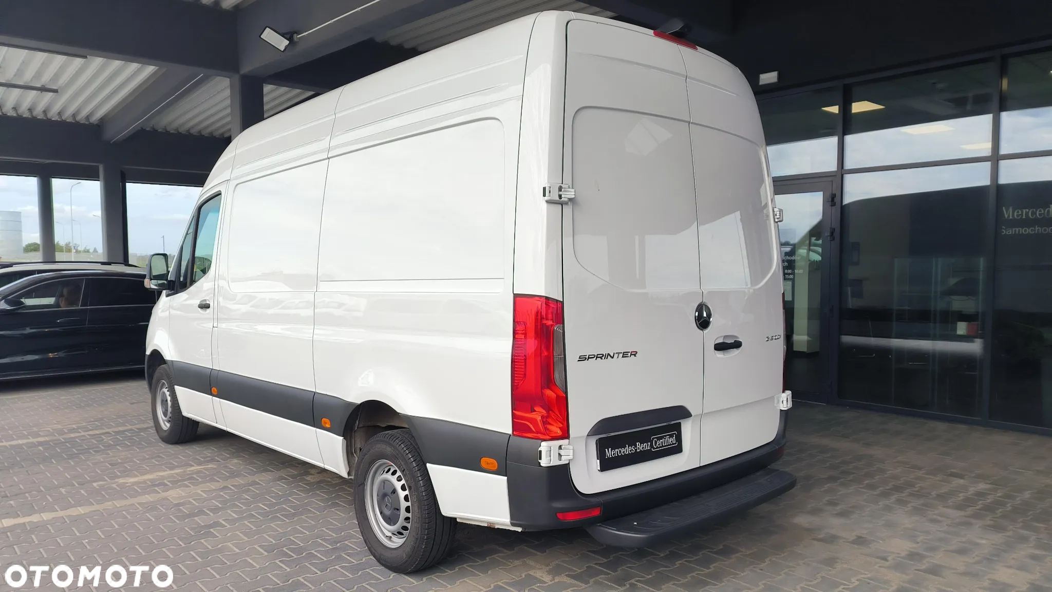Mercedes-Benz Sprinter - 6