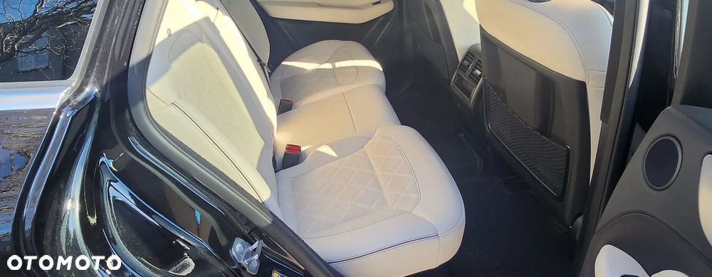 Mercedes-Benz GLE - 21