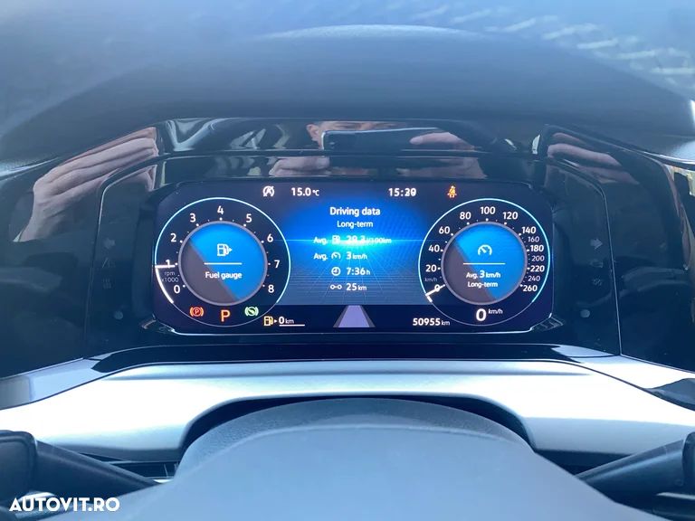 Volkswagen Golf 1.0 eTSI DSG MHEV Life - 16