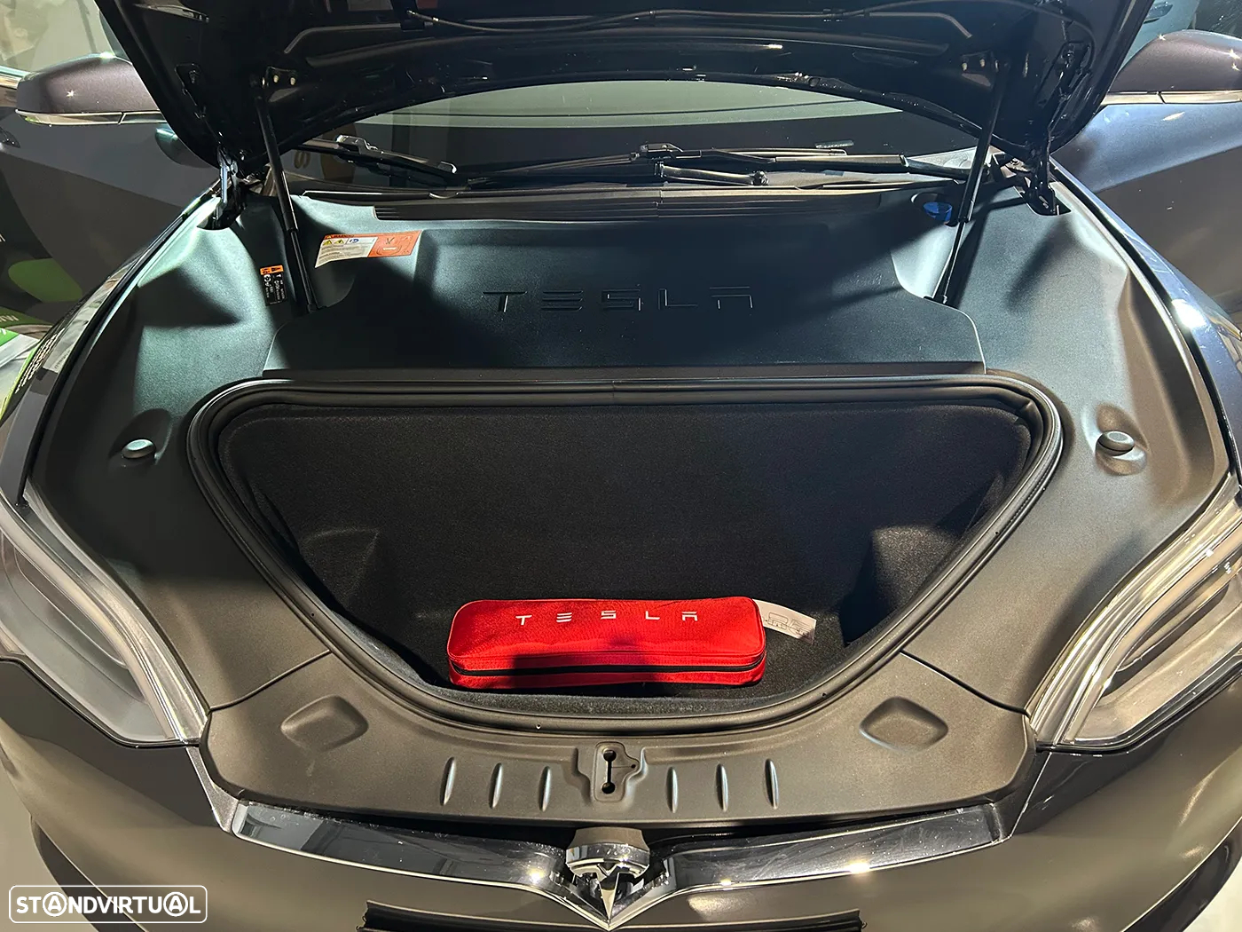 Tesla Model S - 55