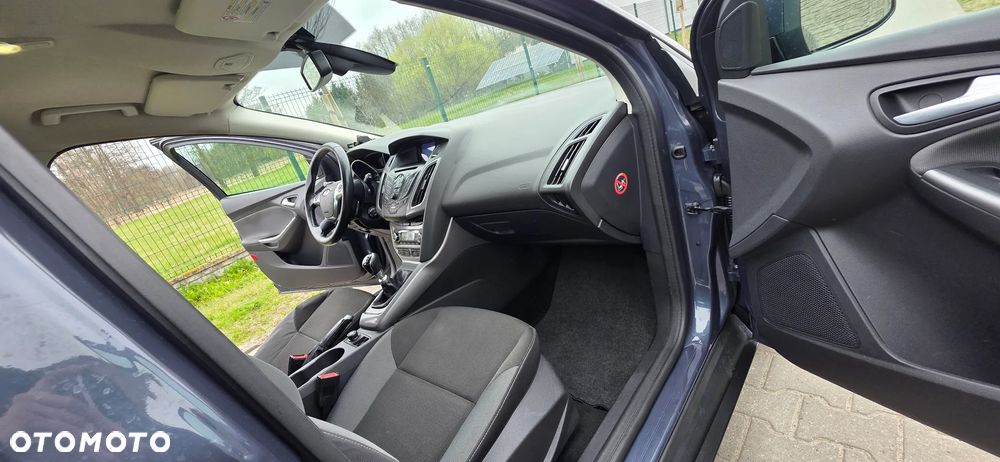 Ford Focus - 23