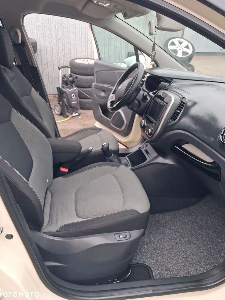 Renault Captur - 17