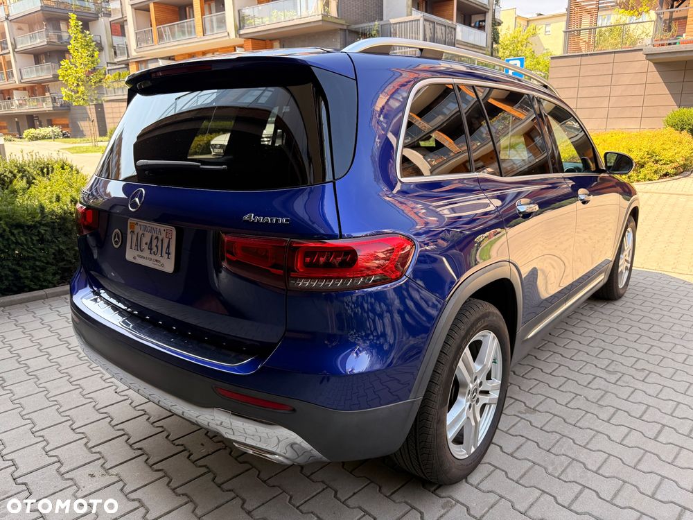 Mercedes-Benz GLB 250 4Matic 8G-DCT - 3