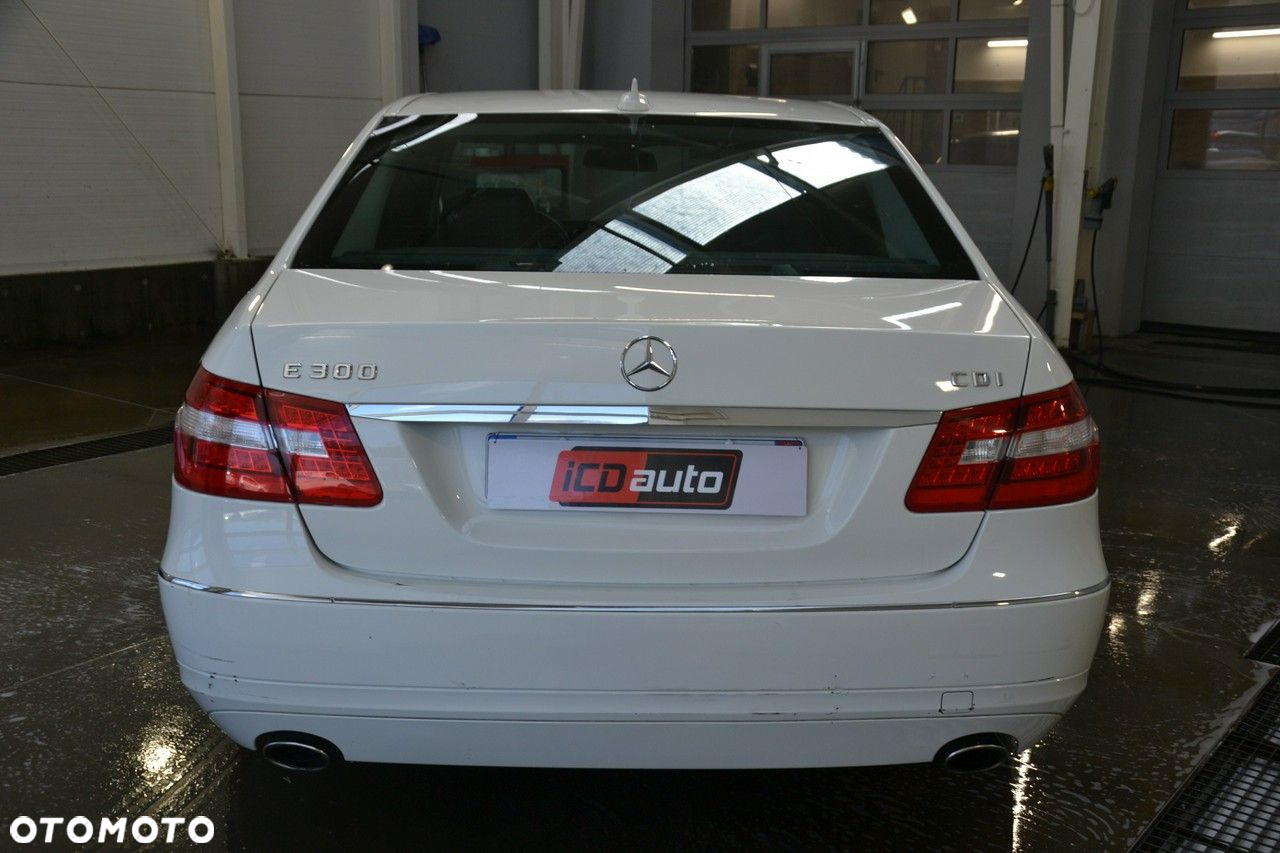 Mercedes-Benz Klasa E - 6