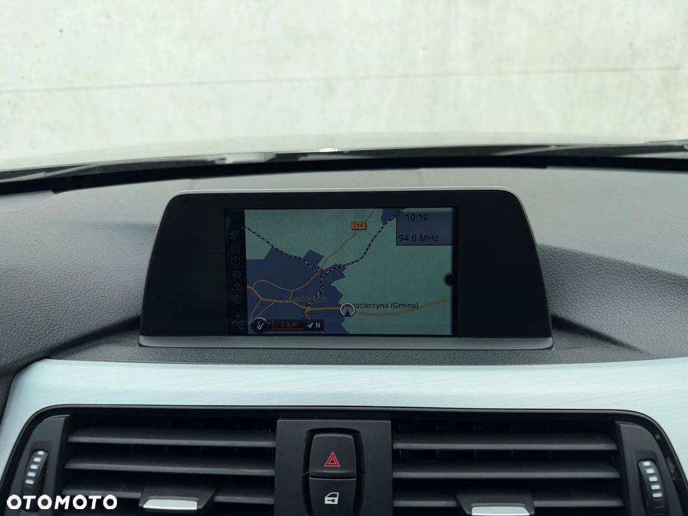 BMW Seria 3 318d M Sport EU6 - 17