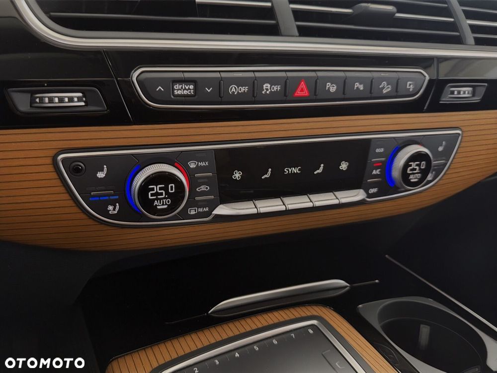 Audi Q7 - 21