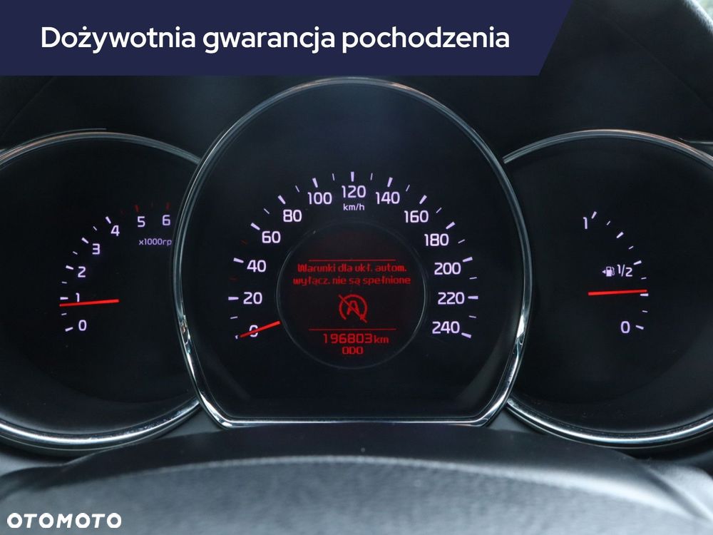 Kia Ceed - 13