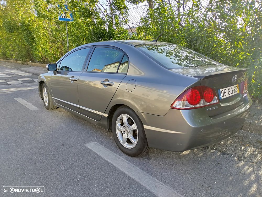 Honda Civic 1.3 DSI i-VTEC Hybrid Confort - 4