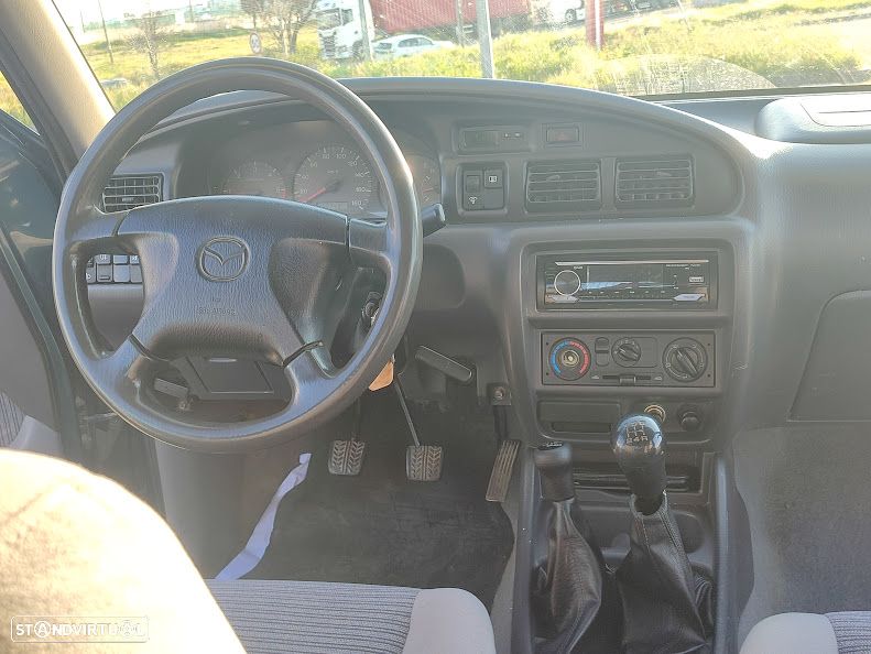Mazda B2500 4x4 Cabine Dupla - 7
