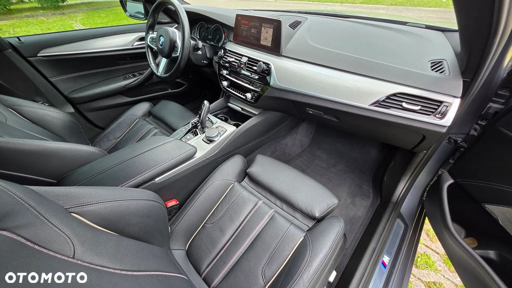 BMW Seria 5 530e iPerformance M Sport sport - 17