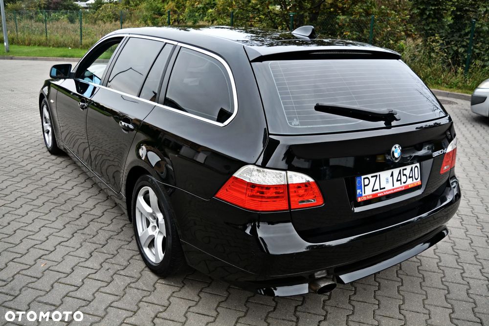 BMW Seria 5 520d Touring - 14