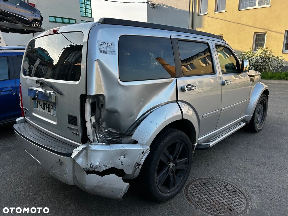 Dodge Nitro - 3