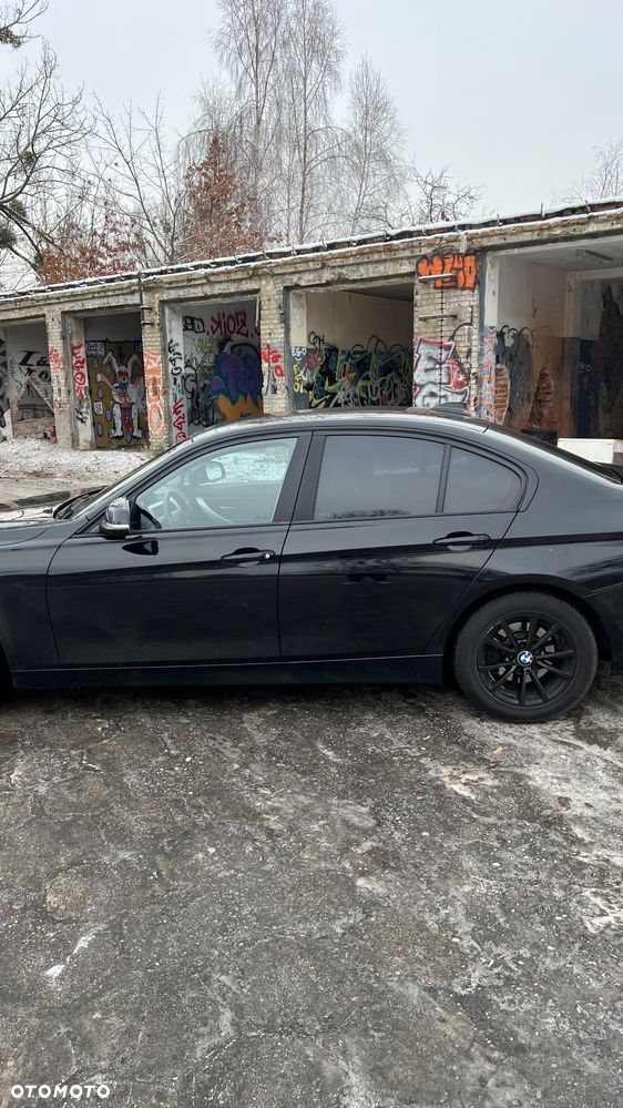 BMW Seria 3 318i Sport Line - 5