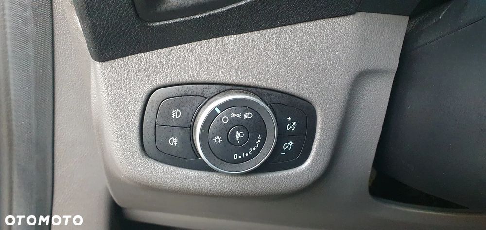 Ford Transit connect - 21