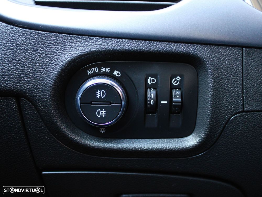 Opel Astra Sports Tourer 1.5 D Business Edition S/S - 27