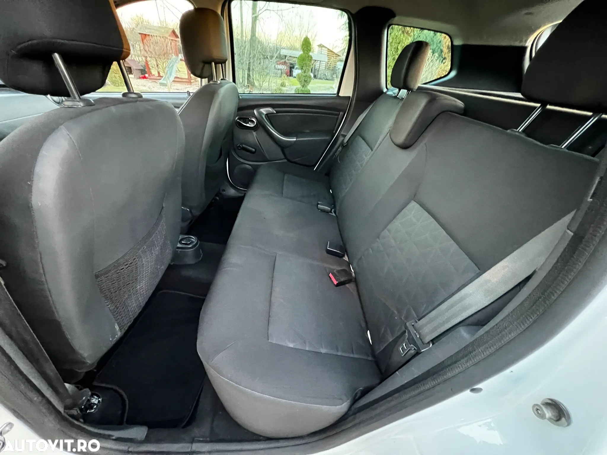 Dacia Duster 1.2 TCe 4x2 Laureate - 24