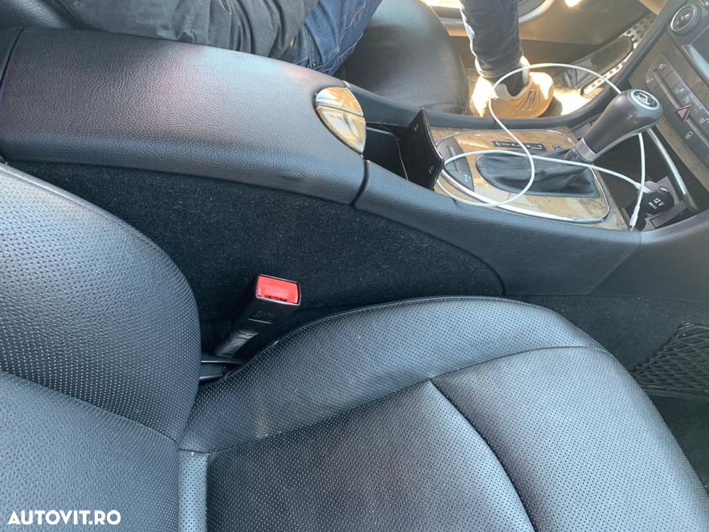 Mercedes-Benz E - 11