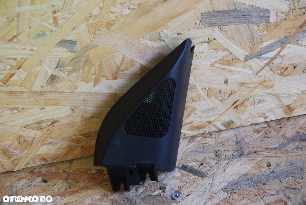 OSŁONA TRÓJKĄT PRAWY GŁOŚNIK 3C0837994 VW PASSAT B6 - 3