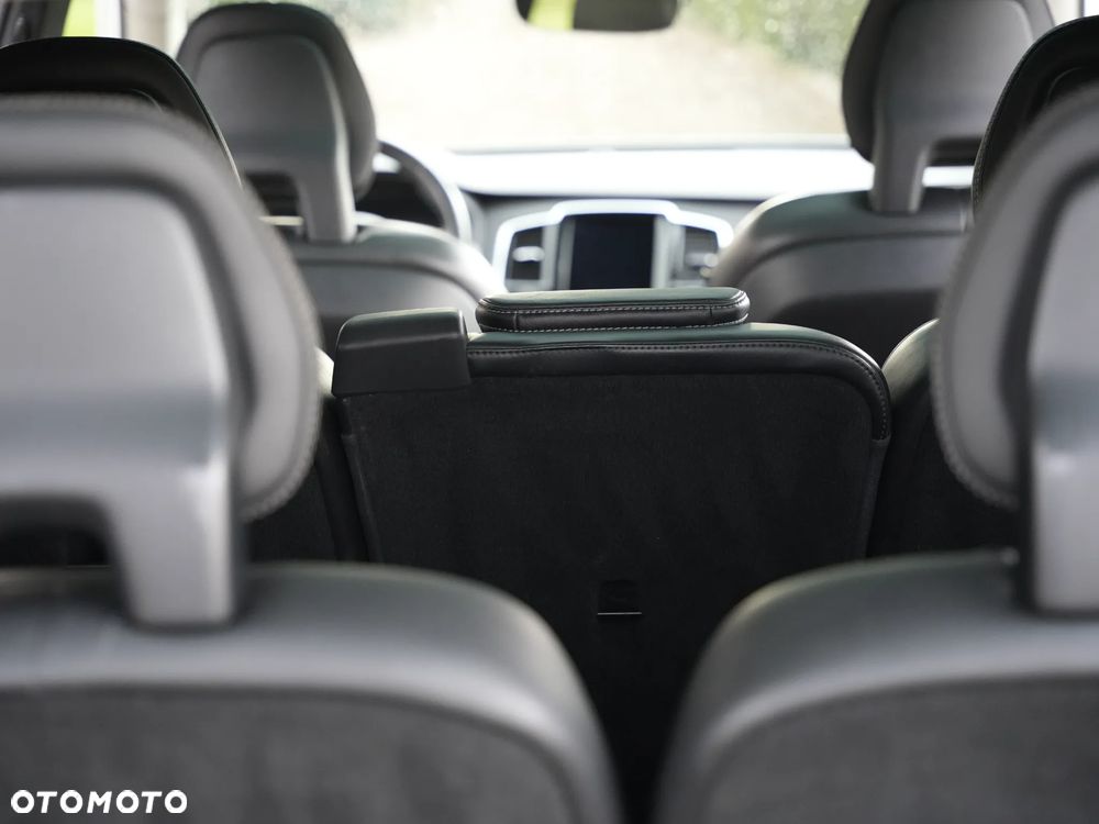 Volvo XC 90 - 24