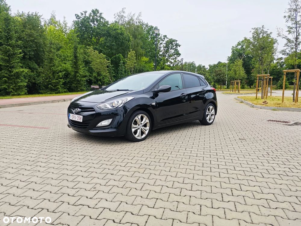 Hyundai i30 1.4 CRDi Premium - 17