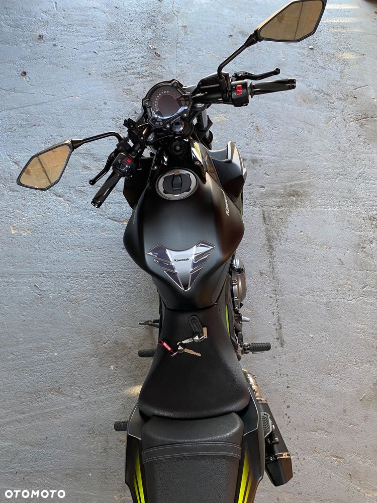 Kawasaki Z 650 - 6