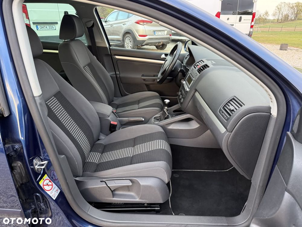 Volkswagen Golf 1.6 United - 22