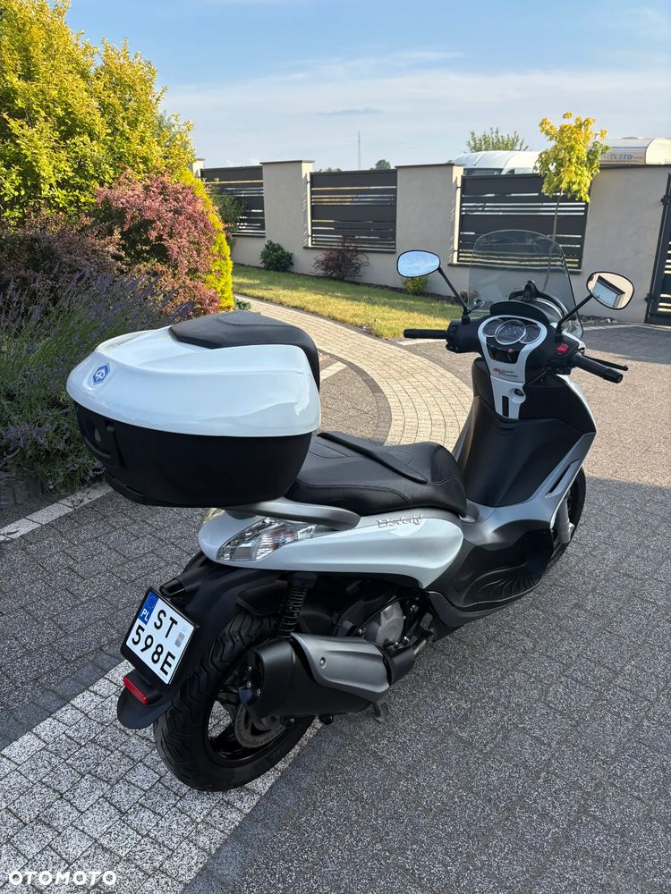 Piaggio Beverly - 16